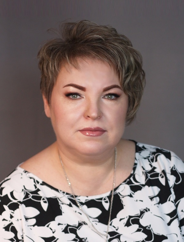 Переломова Анна Николаевна.